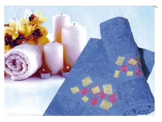 Descripción Juego de toallas 100 % algodón Medidas: Toalla de mano 0,50 * 0,80 Toalla de baño : 1,40 * 0,70 Descripción Juego de toallas 100 % algodón Medidas: Toalla de mano 0,50 * 0,80 Toalla de baño : 1,40 * 0,70