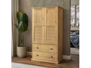 Ropero 2 Puertas 2 Cajones  Especificaciones t&eacute;cnicas: Estructura: Madera maciza de (Pino Elliotis) Herrajes: Met&aacute;licos Acabado: Barnizado Gu&iacute;as: Madera  Medidas  Alto 170 cm  Ancho 90 cm Prof. 55 cm