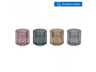 Dale un toque de elegancia y calidez a tu hogar con este portavelas de vidrio de 6 cm. Su dise&ntilde;o sofisticado y colores m&uacute;ltiples crean un ambiente acogedor perfecto para cualquier ocasi&oacute;n. Ideal para velas peque&ntilde;as