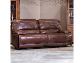 Sillon reclinable electrico 3 cuerpos, tapizado en cuero italiano. Apertura motorizada para graduar respaldo y posapies. Alto: 93 CM Profundidad: 99 CM Ancho: 211 CM