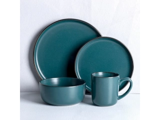 Descripcion: Marca Just Home Collection Modelo Isla Tipo Juegos de vajilla Material Porcelana Color Verde Apto para lavavajillas Sí Apto para microondas Sí Número de piezas 16 Incluye 16 unidades (4 platos grandes / 4 platos chicos / 4 bowls / 4 tazas)