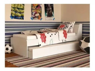 Descripcion: Dimensiones: 218cm de largo x 89cm de ancho x 80cm de alto. Pesa: 55kg. Peso máximo soportado: 90kg. Requiere ensamblado. Incluye 1 baulera. El confort necesario para un descanso reparador.
