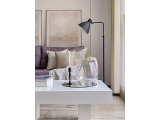 Descripcion: Material: Cristal. Medidas: 20 x 20 cm
