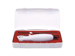 Descripción CUCHILLO ELECTRICO KASSEL - DOS CUCHILLAS DE ACERO INOXIDABLE - 1 DE ELLAS PARA CONGELADO - DOBLE CIERRE DE SEGURIDAD - ELEGANTE ESTUCHE PARA GUARDARLO Y PROTECCION - 1 AÑO DE GARANTIA