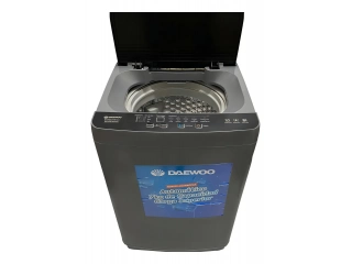 Descripcion: Color Gris. Voltaje: 220V. Capacidad de 7 kg, ideal para familias pequeñas o medianas. Carga superior que facilita la carga y descarga. Velocidad de centrifugado de 700 rpm para secado eficiente. Programas de lavado: Algodón, Normal, Ropa int