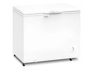 Voltaje: 220V. Con descongelamiento manual. Funciones: refrigerar y congelar. Rango de temperatura: -18&deg;C a 7&deg;C. Posee control de temperatura. Con ruedas. Con tap&oacute;n de drenaje. Incluye cerradura con llave para mayor seguridad. Tipo de gas refrigerante: R6