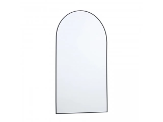 Dale un toque de elegancia a tu hogar con este espejo rectangular de 96 cm de ancho y 55 cm de alto. Su forma arqueada y marco de aluminio le dan un estilo &uacute;nico y sofisticado, ideal para cualquier ambiente. Perfecto para decorar tu living, dormitorio o i