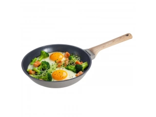 &iexcl;Dale un toque industrial a tu cocina con la sart&eacute;n de aluminio fundido de 28 cm! Perfecta para preparar tus platos favoritos, esta sart&eacute;n cuenta con antiadherente y es apta para inducci&oacute;n, lo que la hace ideal para cualquier tipo de cocina. &iexcl;Animate a co