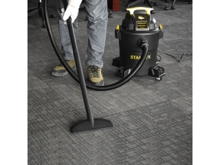 Aspiradora Stanley 1100 W 23 L  &iexcl;Con la Aspiradora Stanley 1100 W 23 Lts, la limpieza se vuelve m&aacute;s f&aacute;cil y eficiente! Su dise&ntilde;o robusto y pr&aacute;ctico es ideal para mantener tus espacios impecables. Con una capacidad de 23 litros, podr&aacute;s aspirar grandes cant