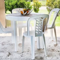 Mesa exterior 0.90 cm pvc redonda blanca