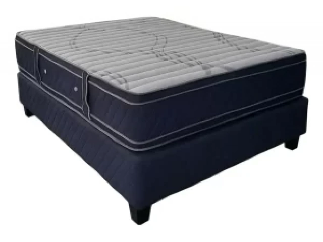 Medidas : 0.90 x 1.90 x 28 cm . Resistencia 160 kg  Material : Espuma. Doble extra pillow . 100 % Capitoneado. con agarraderas. Garantia 3 a&ntilde;os.