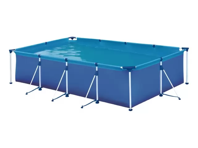 Capacidad de agua: 5000 L Forma: rectangular. Con estructura reforzada. Con válvula de desagüe.
