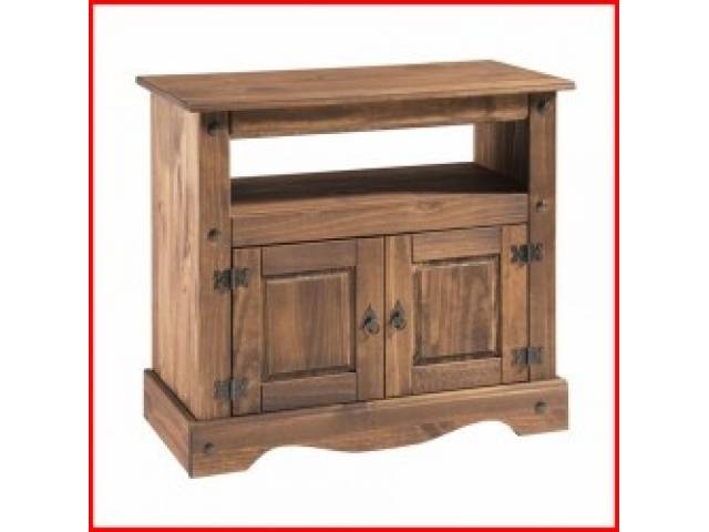 100 % madera 2 puertas . Medida: 0.85 cm largo. 0.78 cm altura. 0.43 cm prof.