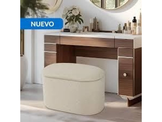 Dale un toque de elegancia y comodidad a tu hogar con el Puff Hyooka beige de Just Home Collection. Este sillón individual tipo bean bag es perfecto para relajarte y disfrutar de tus momentos de descanso.