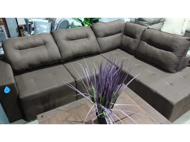 Esquinero curvo reliner con avance EXTENSIBLES. medidas : ancho 250 -190 cm prof. 85 cm abierto 120 cm alto 90 cm.